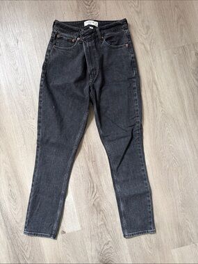 Abercrombie & Fitch Women's Curve Love Skinny Jeans - Charcoal Black